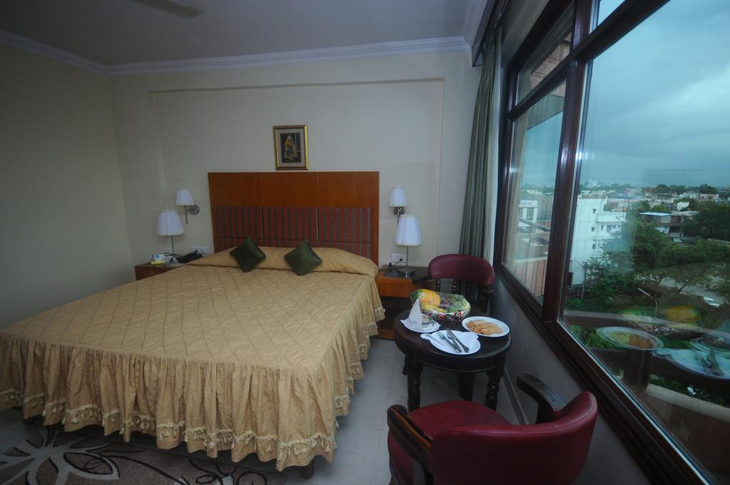 Hotel Jaipur Palace Ruang foto