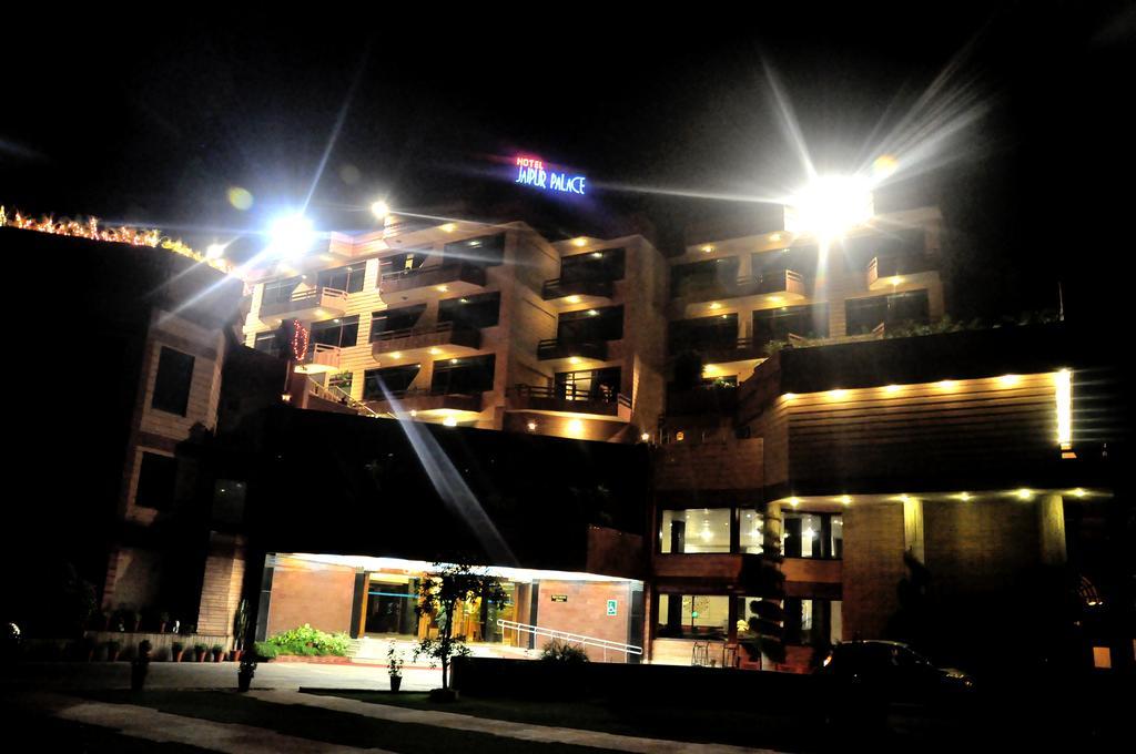 Hotel Jaipur Palace Bagian luar foto